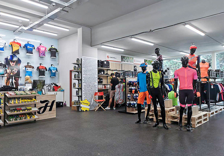 Največja trgovina s kolesarskimi oblačili na Slovaškem