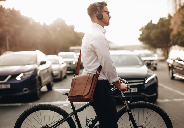 Glasba na kolesu? Da ali ne?