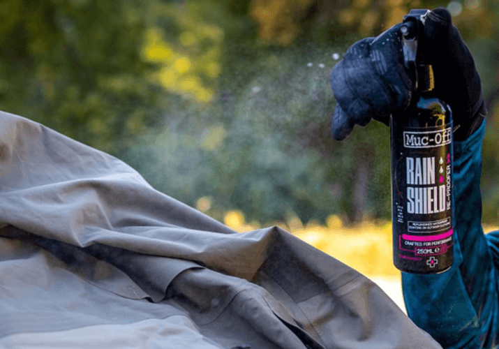 Kako skrbeti za kolesarska oblačila in kako jih prati?