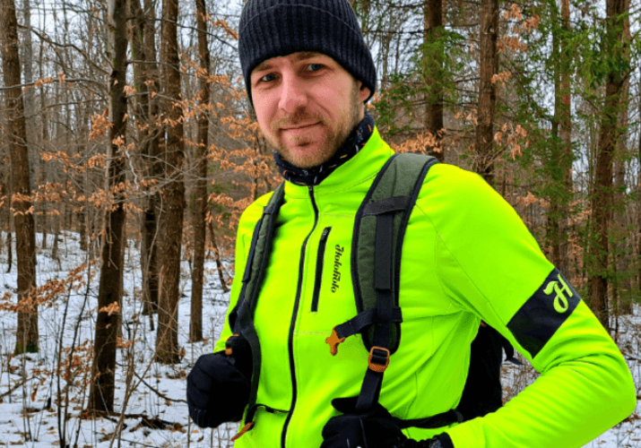 Je boljši brezrokavnik ali jakna? S to dilemo se vam ni treba več ukvarjati