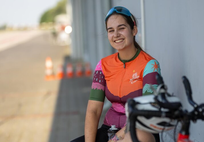 KOLESARJENJE NI SAMO ZA MOŠKE - INTERVJU Z VELEPOSLANICO MARTO WIETESKA