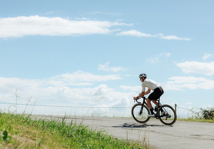 NASVETI IN TRIKI ZA PRIPRAVO NA DOLGE VOŽNJE V VROČIH DNEH