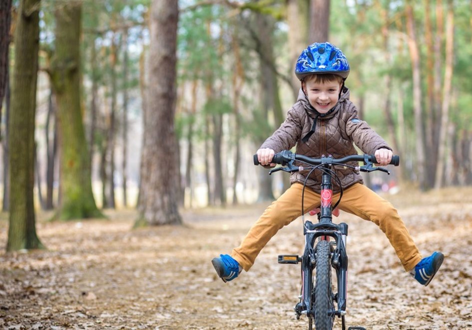 Kako otroka naučiti kolesariti?>
