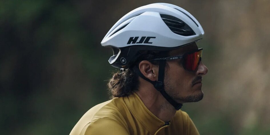 ČELADA REŠUJE ŽIVLJENJA – ZAKAJ JO JE SPLETNO NOSITI?>