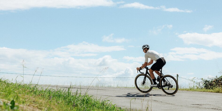 NASVETI IN TRIKI ZA PRIPRAVO NA DOLGE VOŽNJE V VROČIH DNEH>