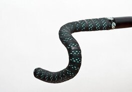 BIKERIBBON trak za krmilo - DROPS - modra/črna