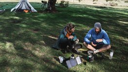 KNOG PWR banka - PWR SOLAR - črna