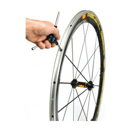 PARK TOOL centrirni ključ - CENTERING KEY Y PT-SW-15C - črna