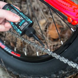 MUC-OFF mast - WET WEATHER LUBE